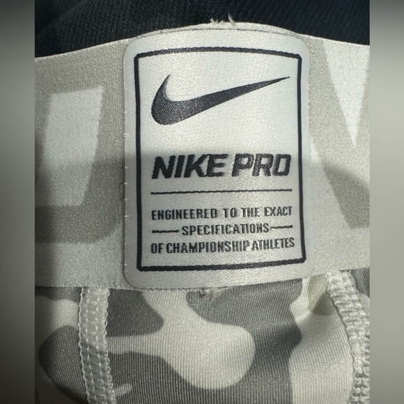 Nike Pro Athletic Performance White Camo Running Pants Men’s Size XL - Picture 8 of 11